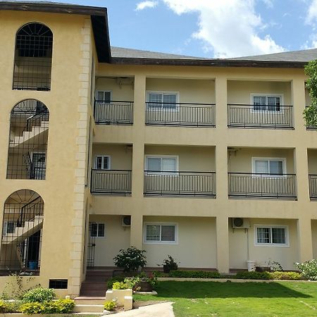 New Kingston Guest Apartments @ Donhead エクステリア 写真